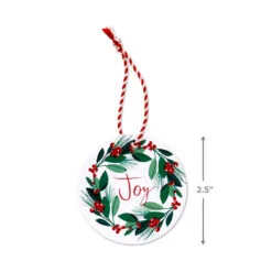 Hallmark 26" Greenery And Berries Christmas Fabric Gift Wrap With Twine And Tag 12 Hallmark 26" Greenery And Berries Christmas Fabric Gift Wrap With Twine And Tag -Hallmark shop Greenery and Berries Christmas Fabric Gift Wrap With Tag 5XW2087 05