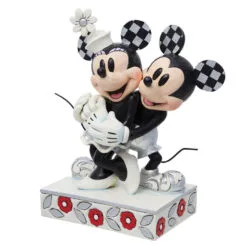 Enesco Jim Shore Disney 100 Years Of Wonder Mickey And Minnie Hugging Figurine, 7.25" -Hallmark shop Jim Shore Disney Mickey Mouse and Minnie Mouse Figurine 6013198 03