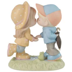 Precious Moments You Are My Sunshine On A Rainy Day Figurine, 5.6" -Hallmark shop Precious Moments Couple Kissing in the Rain Figurine 223002 04